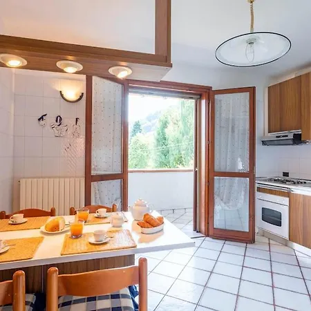 5 Bedroom By Lake Maggiore Ferienhaus *