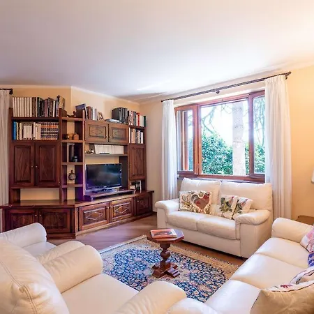 5 Bedroom By Lake Maggiore Ferienhaus Meina